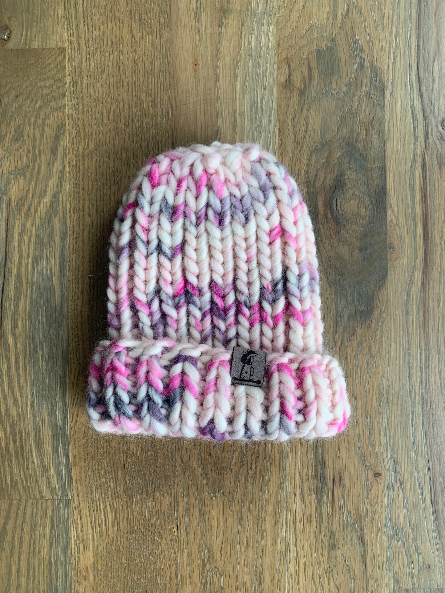 Aspen Beanie - in Flamingo