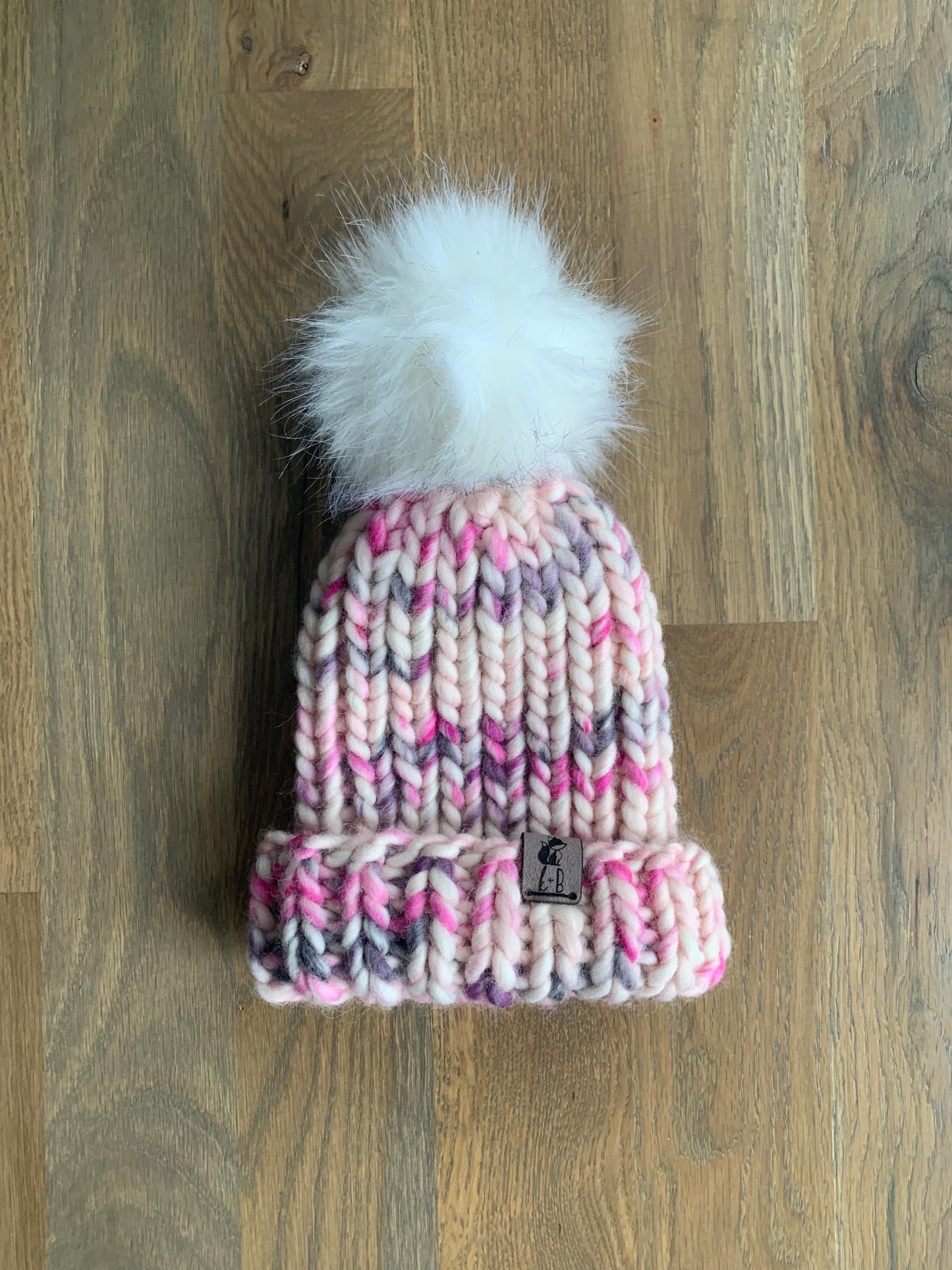 Aspen Beanie - in Flamingo